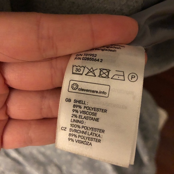 🍑2/$50🍑H&M Coat - Picture 5 of 5